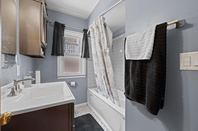2613 N 62nd STREET, Wauwatosa, WI 53213