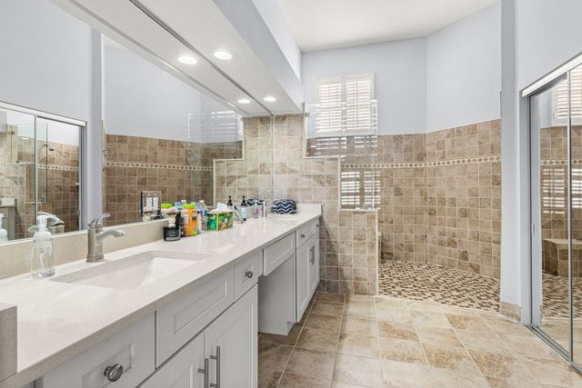 12902 Touchstone Place, Palm Beach Gardens, FL 33418