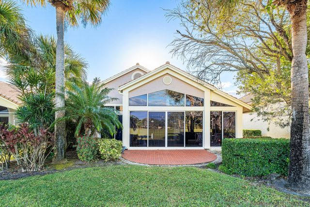 12902 Touchstone Place, Palm Beach Gardens, FL 33418