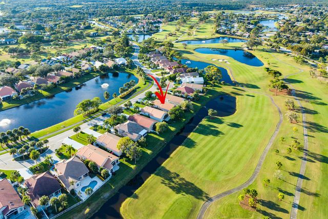 12902 Touchstone Place, Palm Beach Gardens, FL 33418