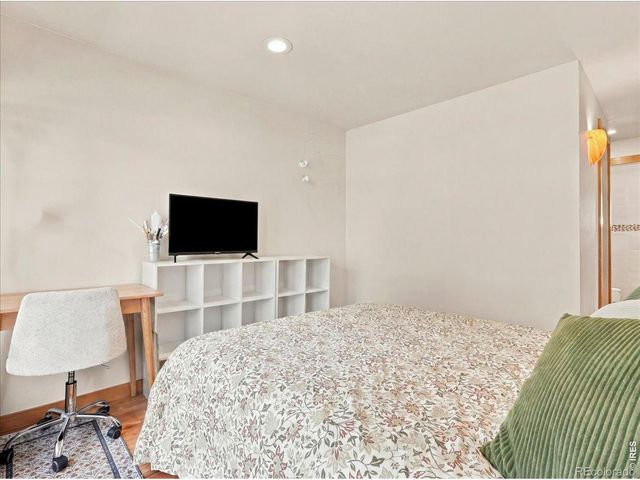 1580 S Garfield Street, Denver, CO 80210