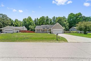 143 Wheaton Drive, Richlands, NC 28574