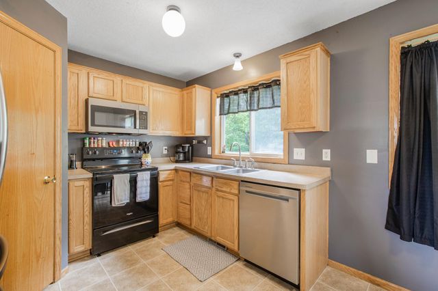 6916 91st Street NE, Monticello, MN 55362