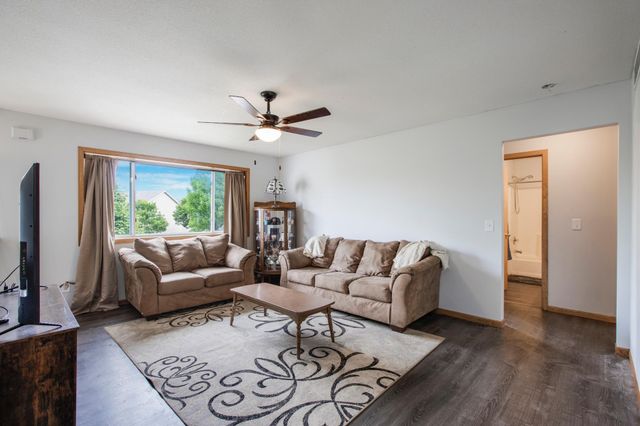 6916 91st Street NE, Monticello, MN 55362