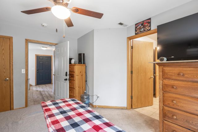 6916 91st Street NE, Monticello, MN 55362