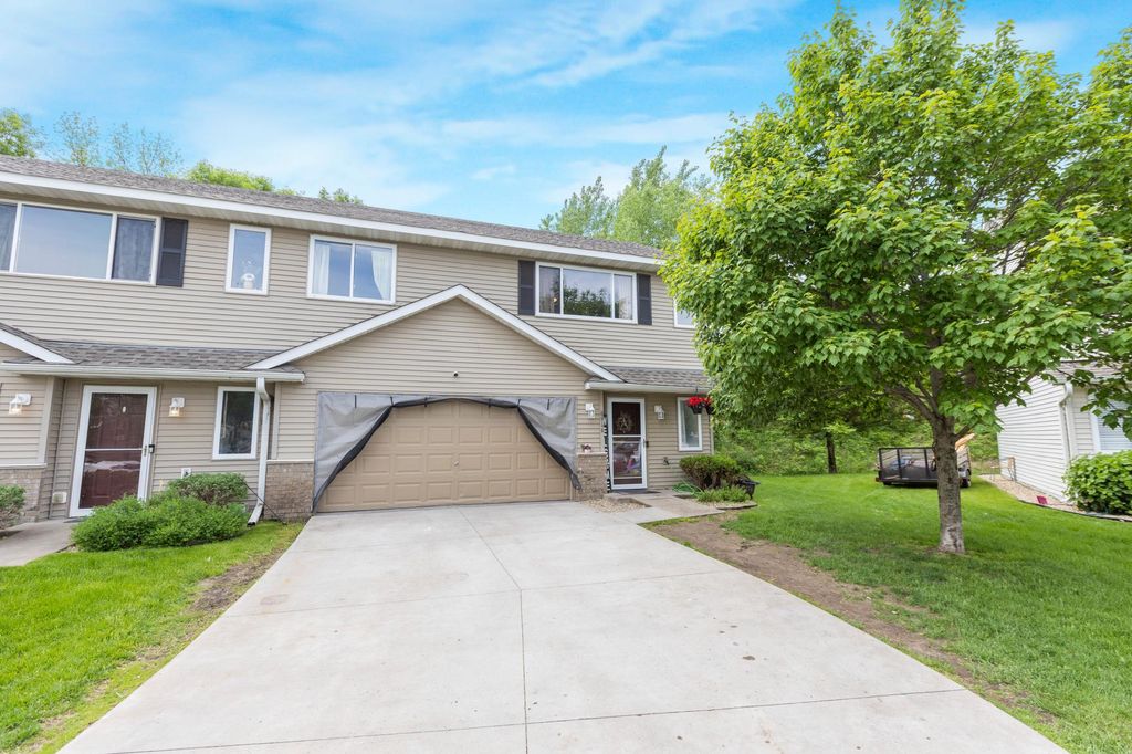 6916 91st Street NE, Monticello, MN 55362
