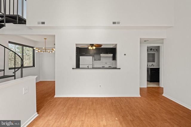 2204 SANDRA RD, Voorhees, NJ 08043