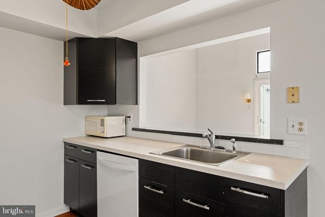 2204 SANDRA RD, Voorhees, NJ 08043