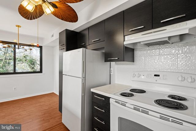 2204 SANDRA RD, Voorhees, NJ 08043