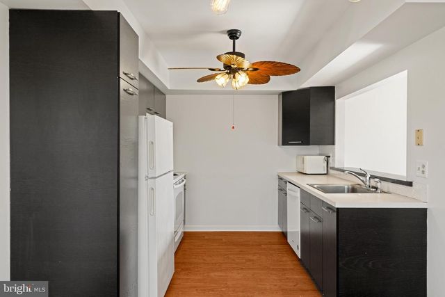 2204 SANDRA RD, Voorhees, NJ 08043