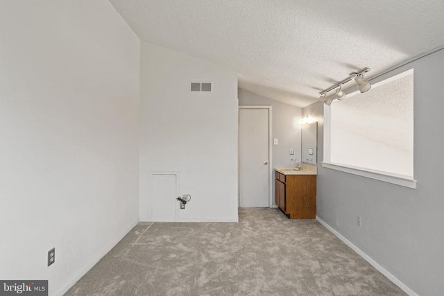 2204 SANDRA RD, Voorhees, NJ 08043