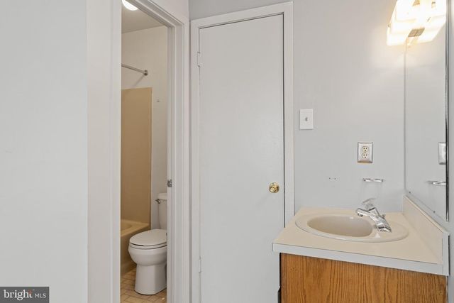 2204 SANDRA RD, Voorhees, NJ 08043