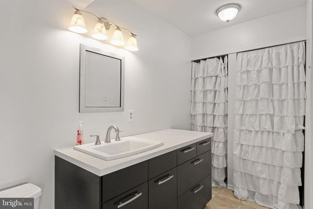 2204 SANDRA RD, Voorhees, NJ 08043