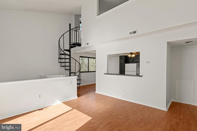 2204 SANDRA RD, Voorhees, NJ 08043