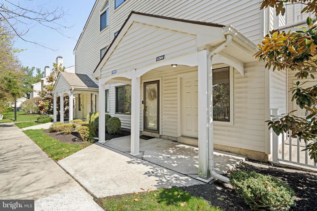 2204 SANDRA RD, Voorhees, NJ 08043