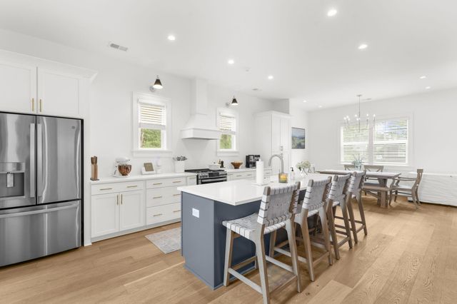 635 Flint Street, Charleston, SC 29412