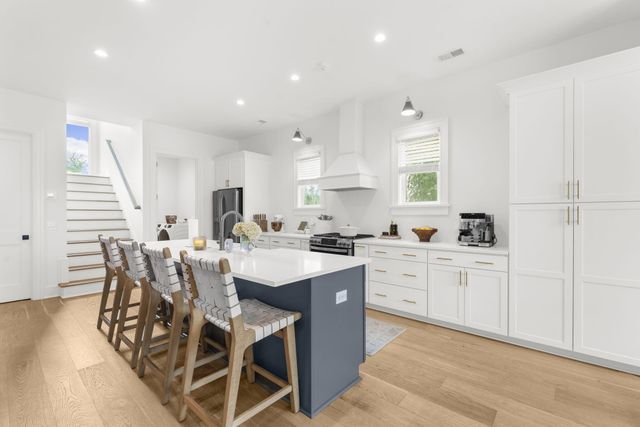 635 Flint Street, Charleston, SC 29412