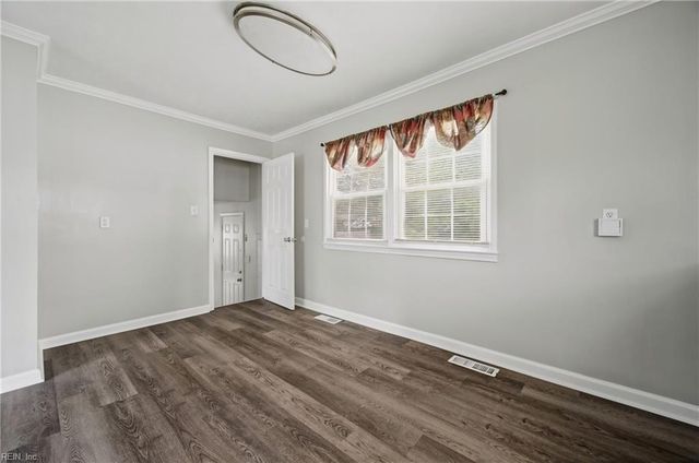 18 Janet DR, Hampton, VA 23666