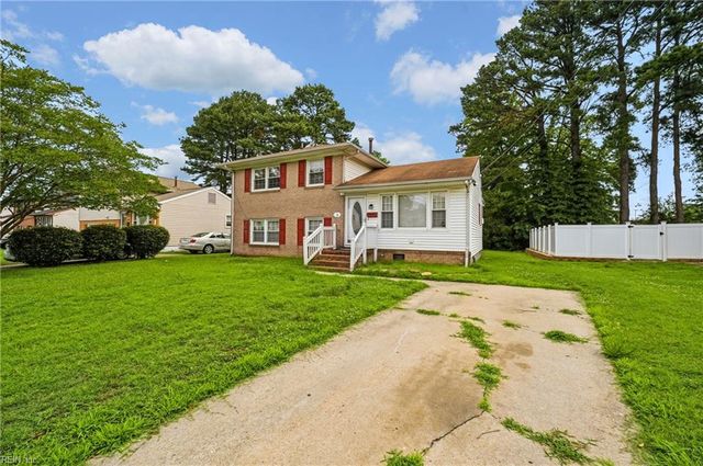 18 Janet DR, Hampton, VA 23666