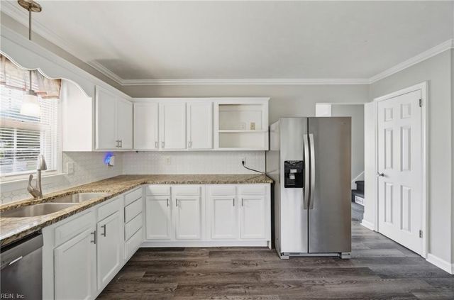 18 Janet DR, Hampton, VA 23666