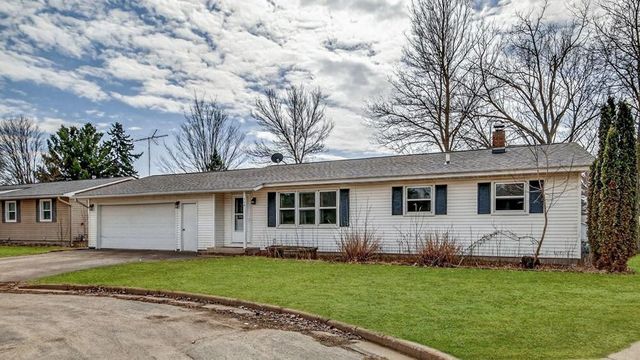 308 Russell Court, Woodville, WI 54028