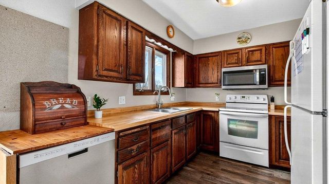 308 Russell Court, Woodville, WI 54028