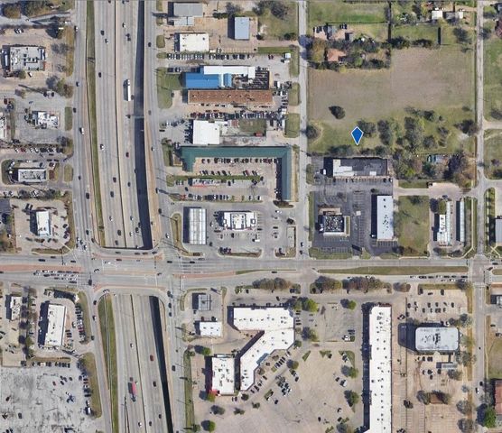 1426 IDLEWILD Lane, Lancaster, TX 75134