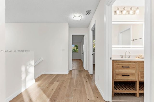 1784 SW 110th Ter, Davie, FL 33324