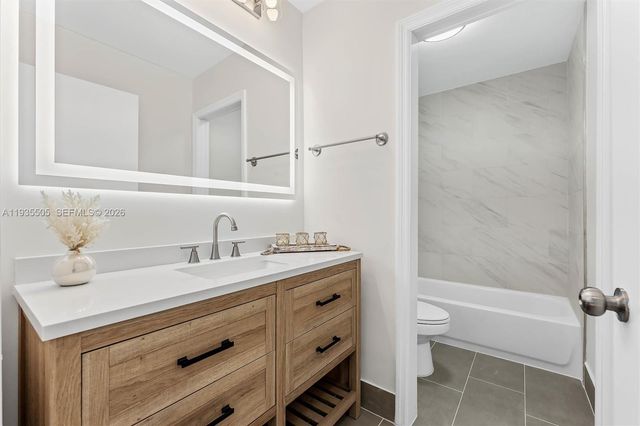 1784 SW 110th Ter, Davie, FL 33324