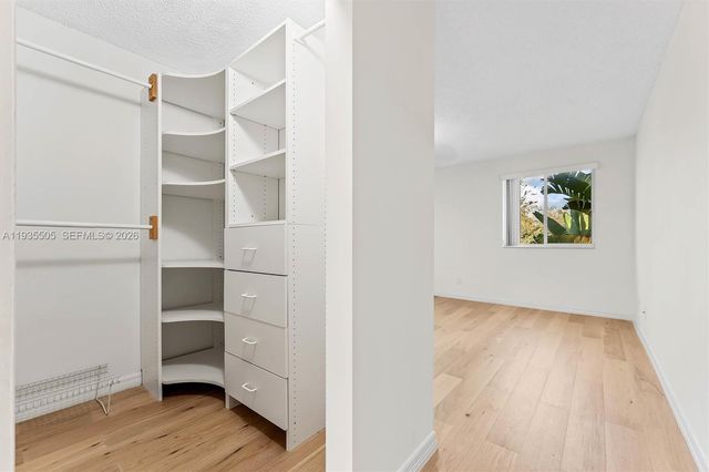 1784 SW 110th Ter, Davie, FL 33324