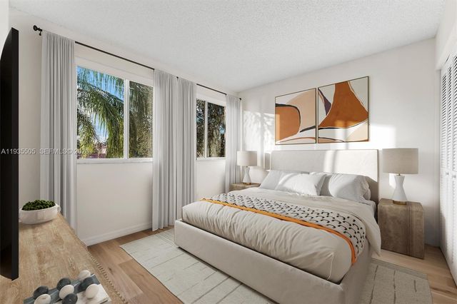 1784 SW 110th Ter, Davie, FL 33324