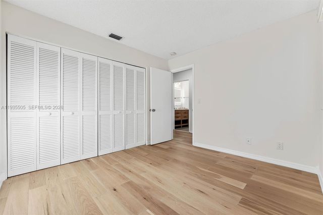 1784 SW 110th Ter, Davie, FL 33324