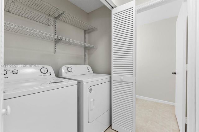 1784 SW 110th Ter, Davie, FL 33324