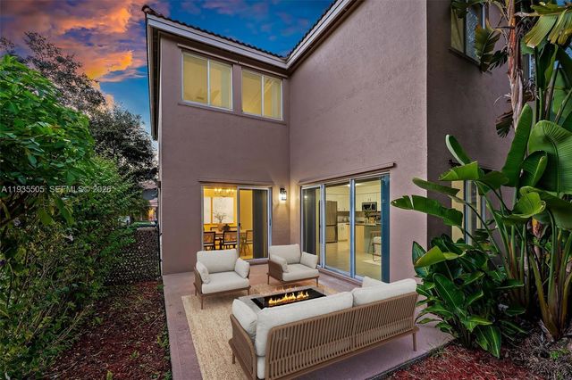 1784 SW 110th Ter, Davie, FL 33324