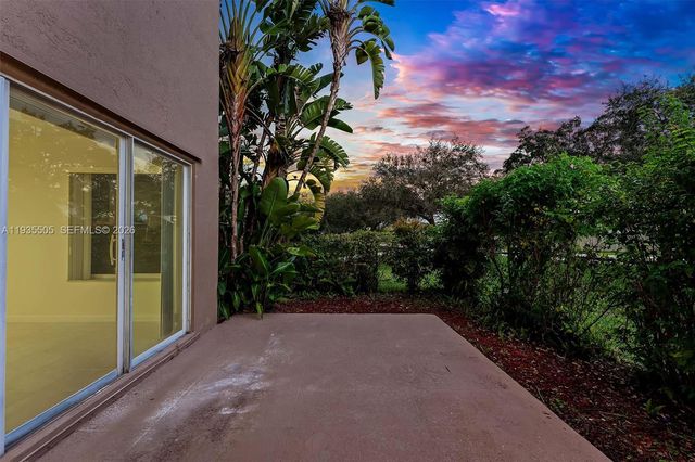 1784 SW 110th Ter, Davie, FL 33324