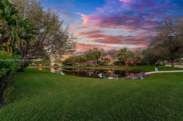 1784 SW 110th Ter, Davie, FL 33324