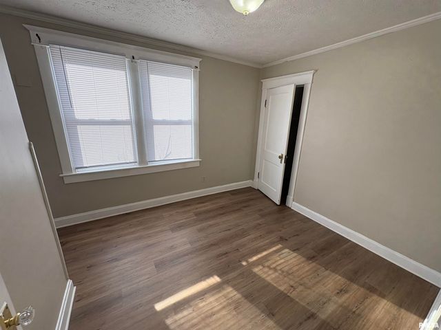 2403 N PEORIA Street, Peoria, IL 61603