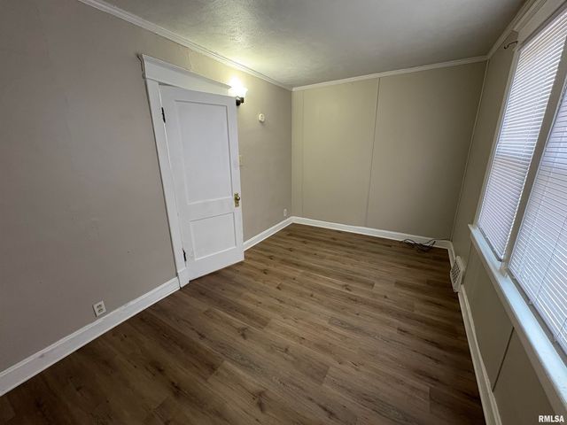 2403 N PEORIA Street, Peoria, IL 61603