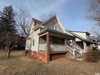 2403 N PEORIA Street, Peoria, IL 61603
