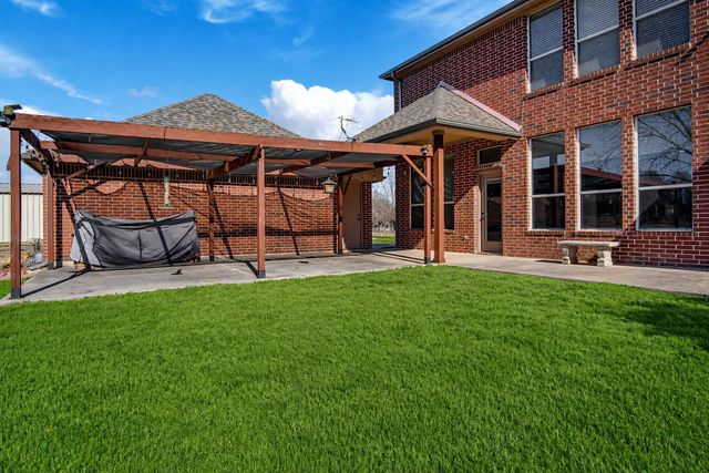 5024 Running Brook Drive, Joshua, TX 76058