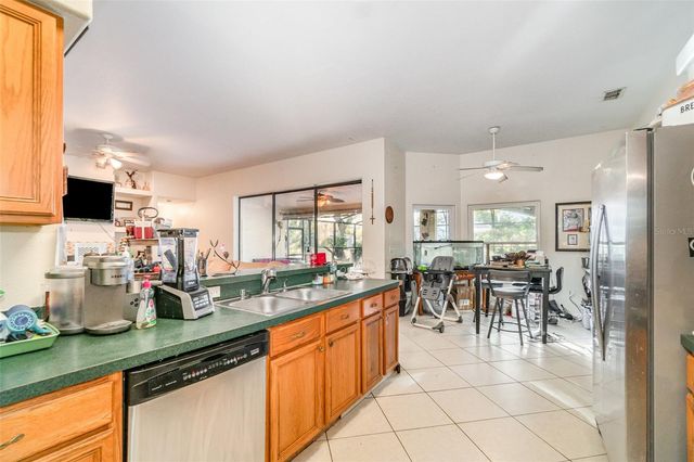 22631 ROBBINS ROAD, Astatula, FL 34705