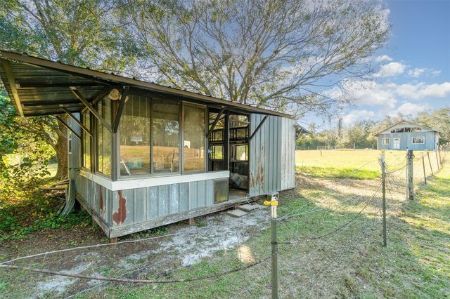 22631 ROBBINS ROAD, Astatula, FL 34705