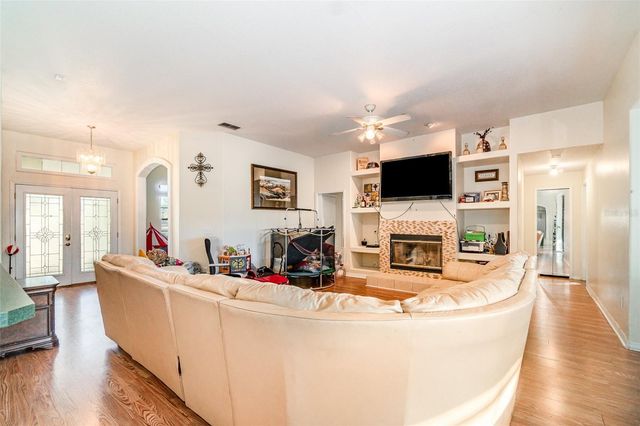 22631 ROBBINS ROAD, Astatula, FL 34705