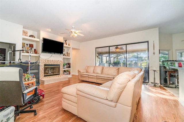 22631 ROBBINS ROAD, Astatula, FL 34705