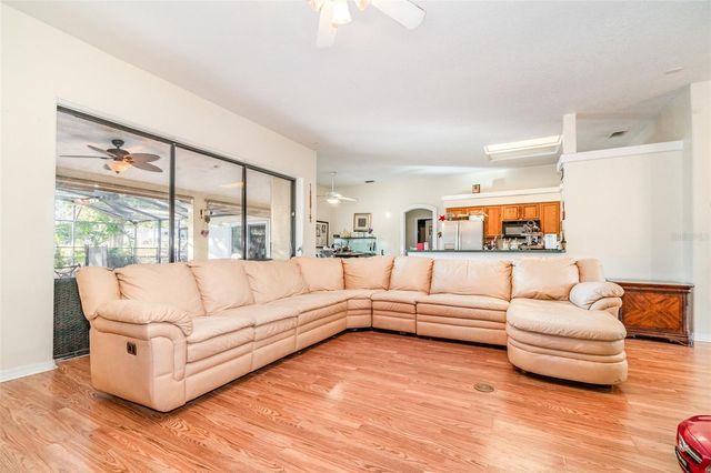 22631 ROBBINS ROAD, Astatula, FL 34705