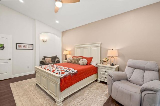 28315 Meadow Glen Way W, Escondido, CA 92026