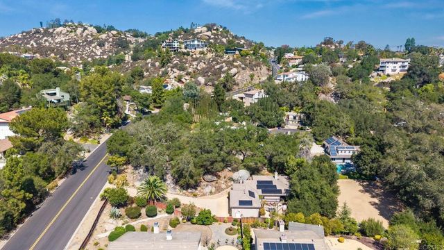 28315 Meadow Glen Way W, Escondido, CA 92026
