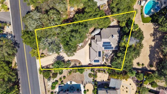 28315 Meadow Glen Way W, Escondido, CA 92026