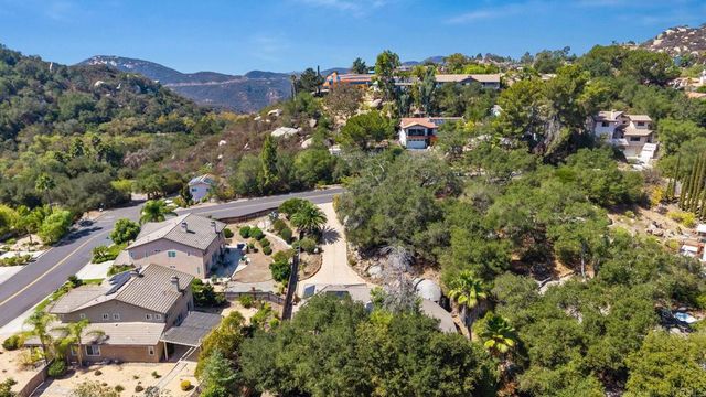 28315 Meadow Glen Way W, Escondido, CA 92026
