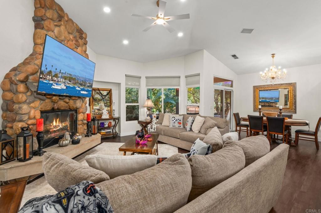 28315 Meadow Glen Way W, Escondido, CA 92026 — photo 4